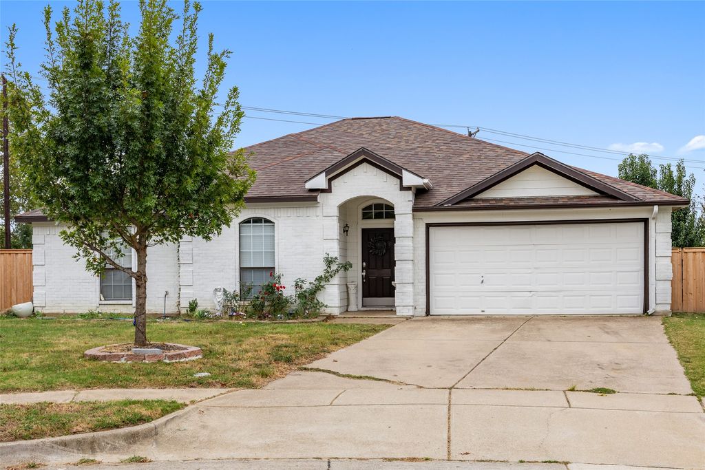 1112 Fawn Meadow Trail, Kennedale, TX 76060 — exterior