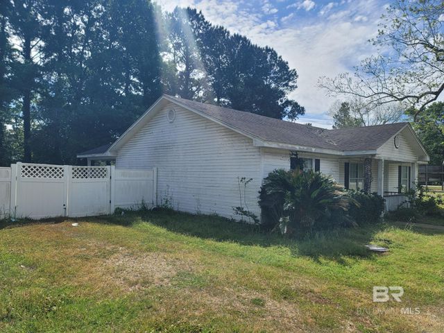23280 Fountain Street, Robertsdale, AL 36567