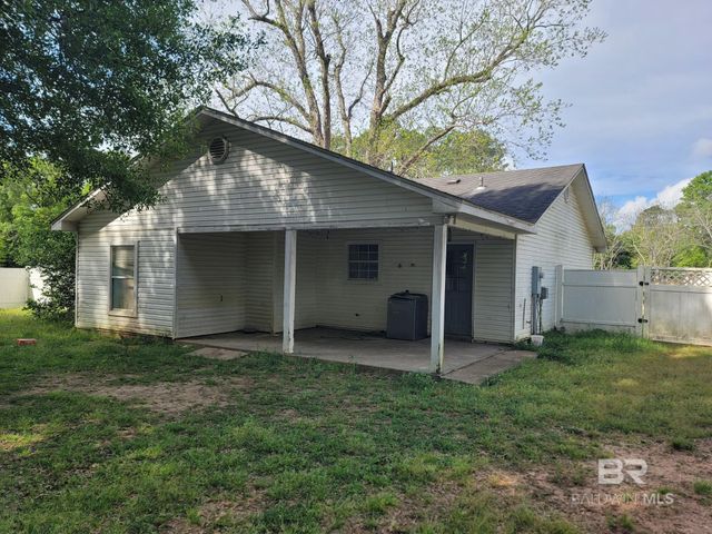 23280 Fountain Street, Robertsdale, AL 36567
