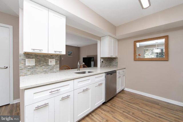 1511 ROBERTS WAY, Voorhees, NJ 08043