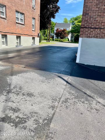 948 Washington Avenue, Albany, NY 12203