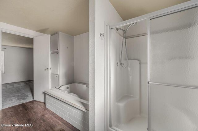 8509 N Sunny LN, Hayden, ID 83835