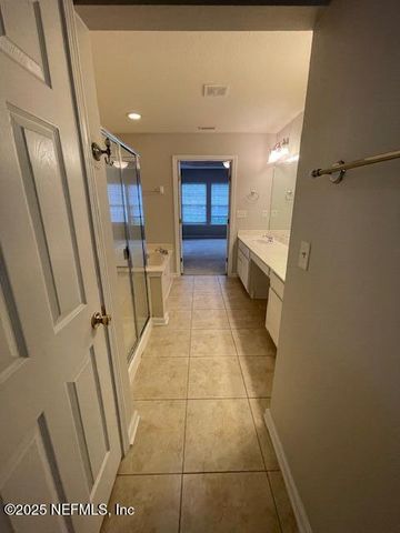 11141 S CASTLEMAIN Circle, Jacksonville, FL 32256