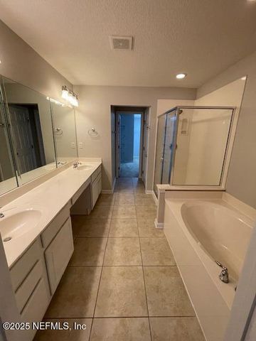 11141 S CASTLEMAIN Circle, Jacksonville, FL 32256