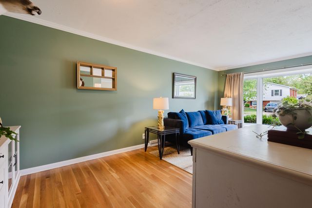 2420 Larkin Road, Lexington, KY 40503