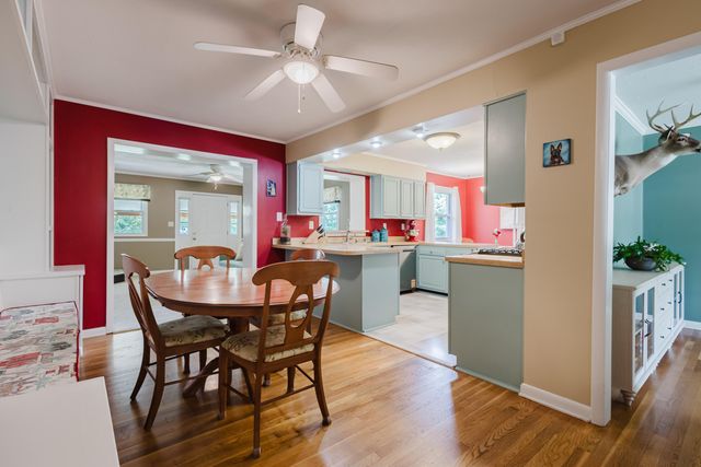 2420 Larkin Road, Lexington, KY 40503