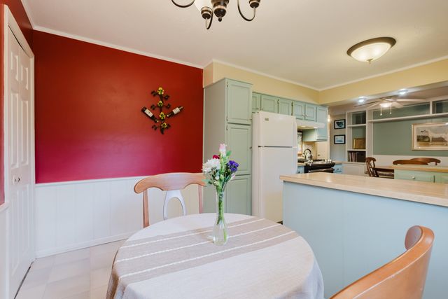 2420 Larkin Road, Lexington, KY 40503