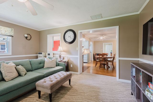 2420 Larkin Road, Lexington, KY 40503
