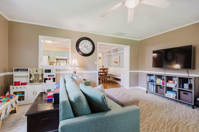 2420 Larkin Road, Lexington, KY 40503