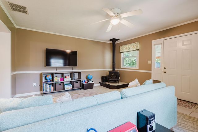 2420 Larkin Road, Lexington, KY 40503