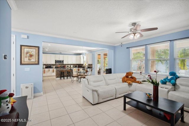 11494 GLENLAUREL OAKS Circle, Jacksonville, FL 32257