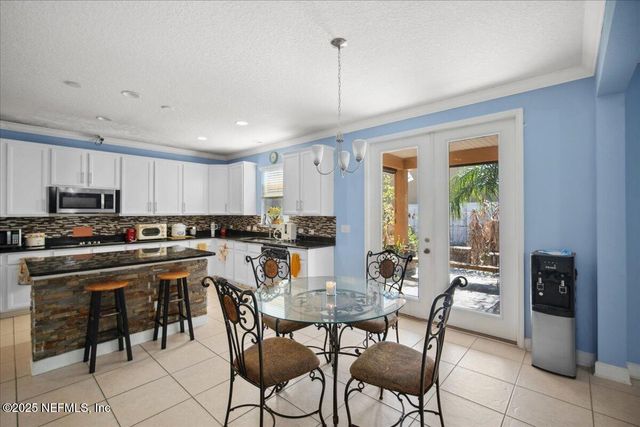 11494 GLENLAUREL OAKS Circle, Jacksonville, FL 32257