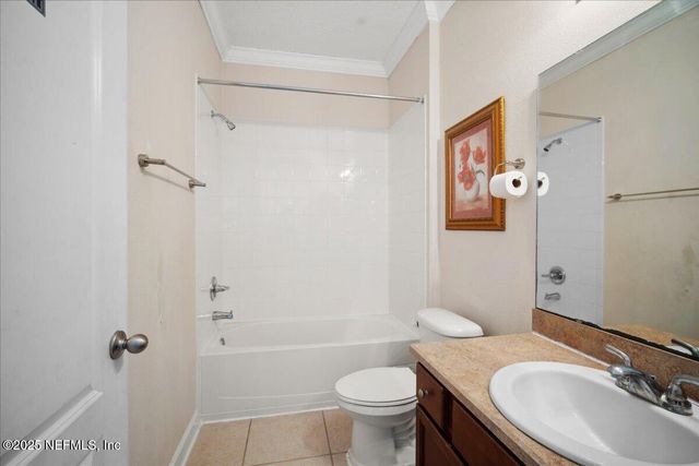 11494 GLENLAUREL OAKS Circle, Jacksonville, FL 32257