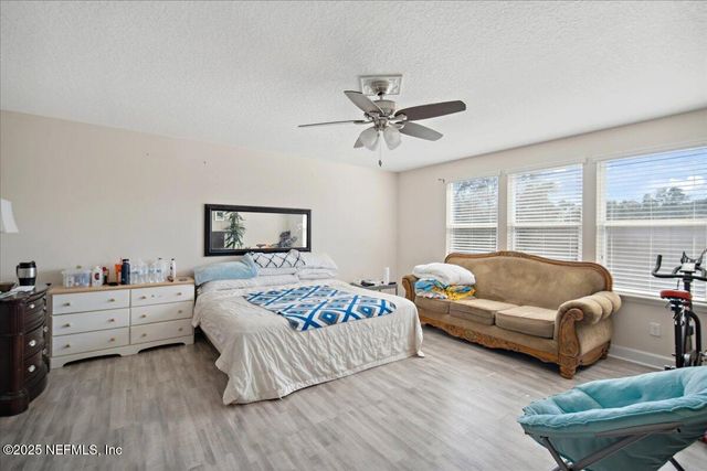 11494 GLENLAUREL OAKS Circle, Jacksonville, FL 32257