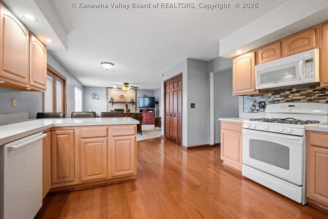 221 Frazier Way, Scott Depot, WV 25560