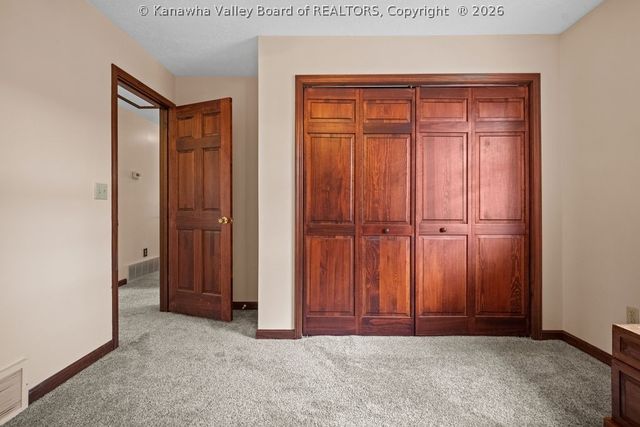 221 Frazier Way, Scott Depot, WV 25560