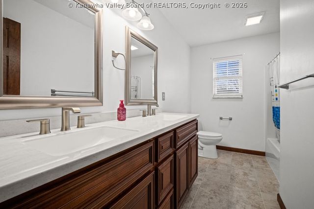 221 Frazier Way, Scott Depot, WV 25560