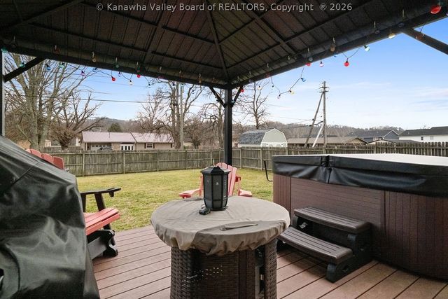 221 Frazier Way, Scott Depot, WV 25560