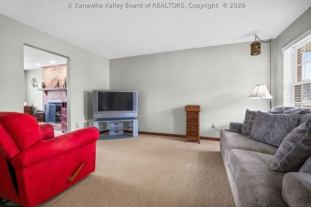 221 Frazier Way, Scott Depot, WV 25560