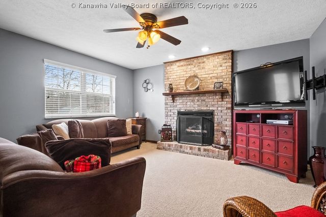 221 Frazier Way, Scott Depot, WV 25560