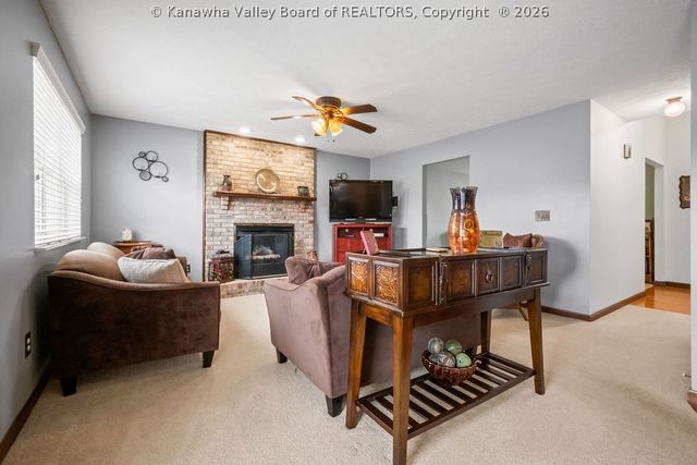 221 Frazier Way, Scott Depot, WV 25560