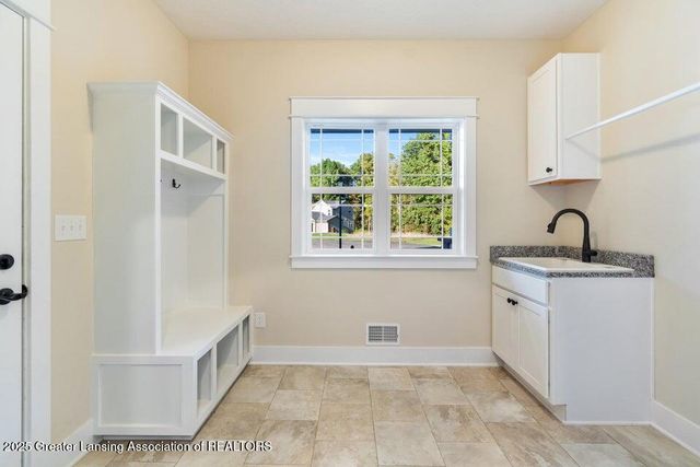 2320 Secretariat Lane, St. Johns, MI 48879