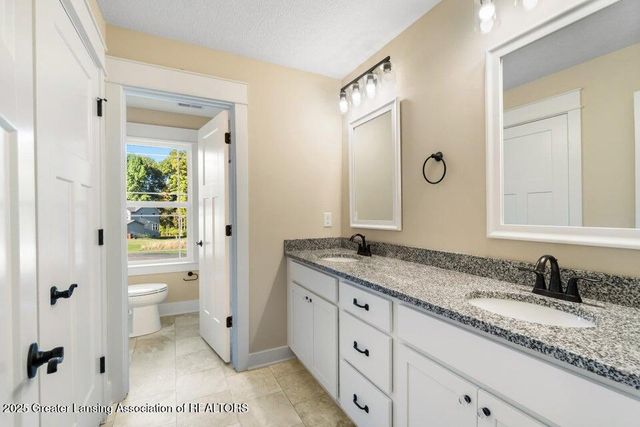 2320 Secretariat Lane, St. Johns, MI 48879