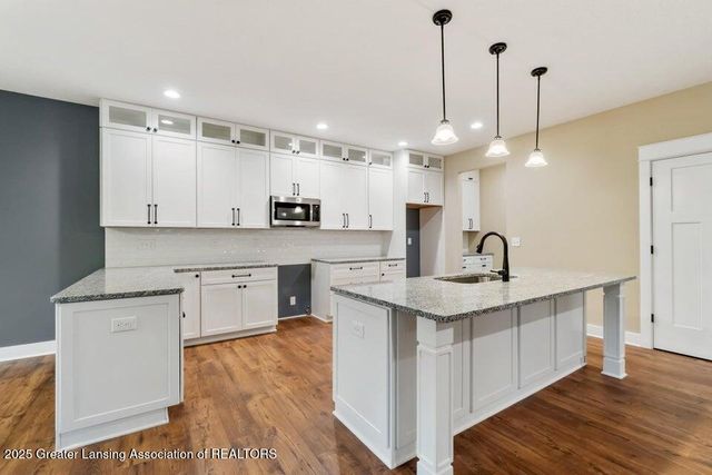 2320 Secretariat Lane, St. Johns, MI 48879