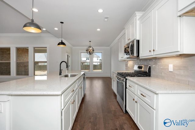 7108 Springwell Court SE, Gurley, AL 35748