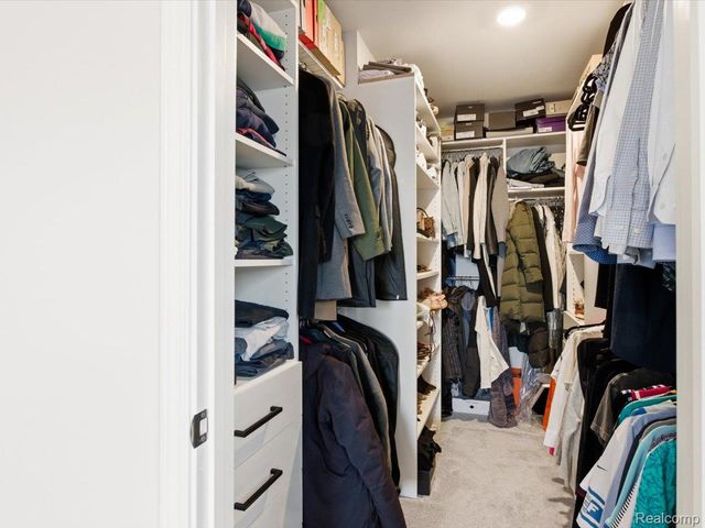 8767 Grove Street, Washington Township, MI 48094