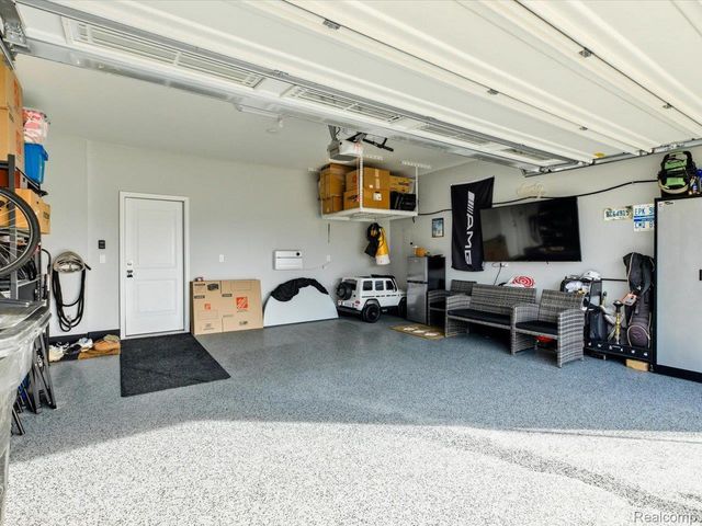 8767 Grove Street, Washington Township, MI 48094