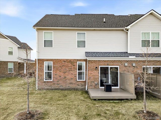 8767 Grove Street, Washington Township, MI 48094