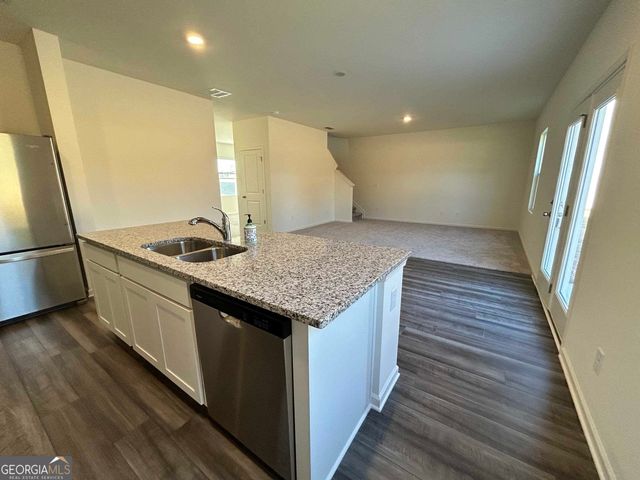 397 Bentwater Way, Hoschton, GA 30548
