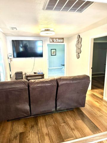 4319 Davison Road, Ravenel, SC 29470