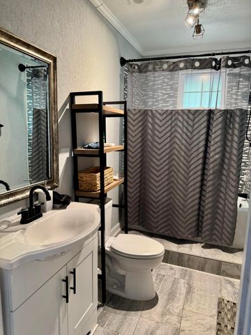 4319 Davison Road, Ravenel, SC 29470