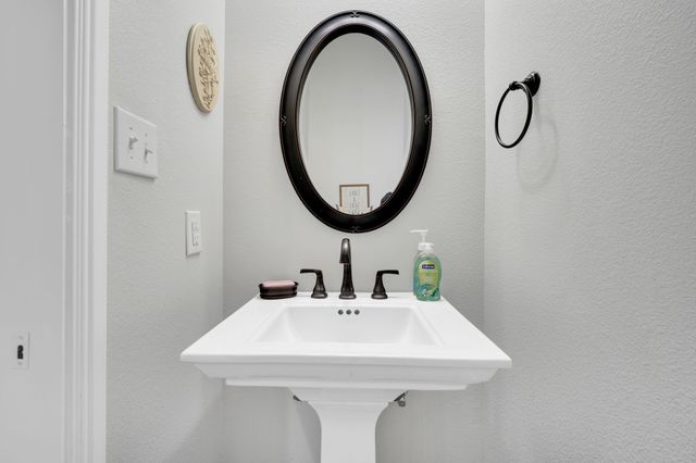 360 Forreston Road, Waxahachie, TX 75165