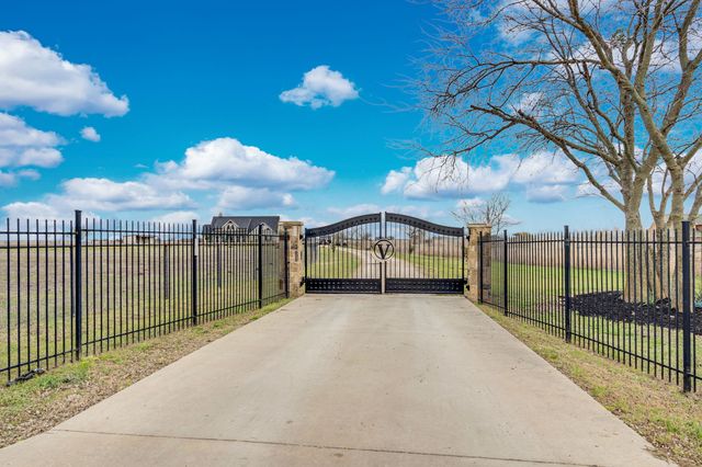 360 Forreston Road, Waxahachie, TX 75165