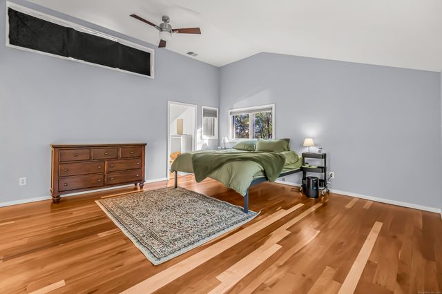 4 Old Gate Lane, Newtown, CT 06470