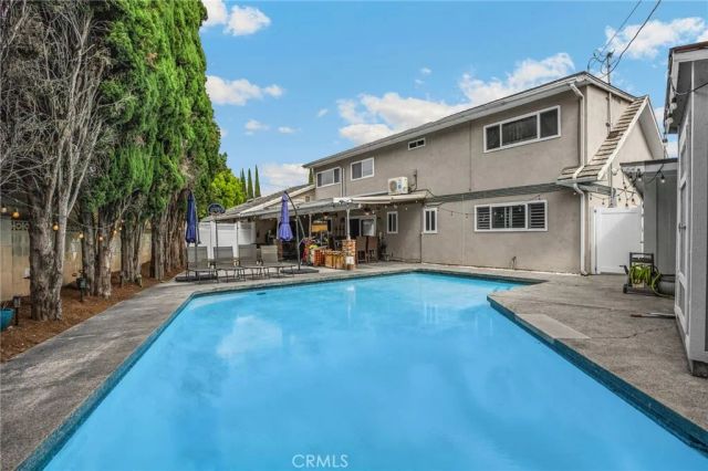 325 Delphia Avenue, Brea, CA 92821