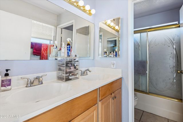 2842 E BECK Lane 4, Phoenix, AZ 85032