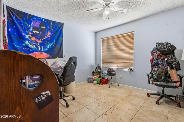 2842 E BECK Lane 4, Phoenix, AZ 85032