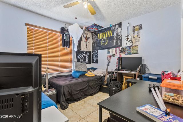 2842 E BECK Lane 4, Phoenix, AZ 85032