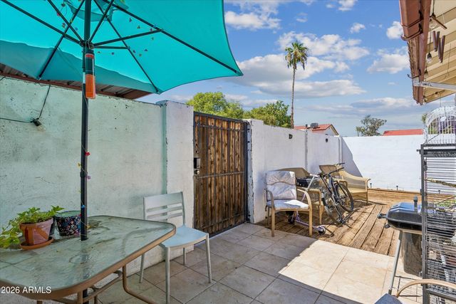 2842 E BECK Lane 4, Phoenix, AZ 85032