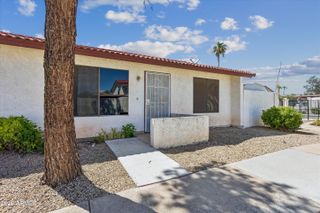 2842 E BECK Lane 4, Phoenix, AZ 85032