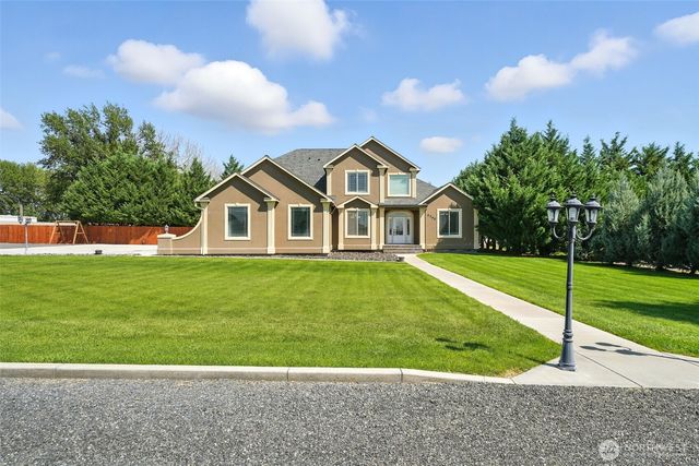 6795 Rd D.8 NE, Moses Lake, WA 98837