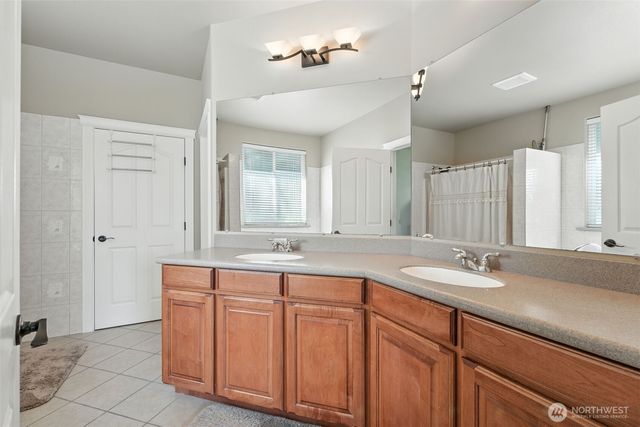 6795 Rd D.8 NE, Moses Lake, WA 98837