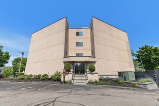 677 Quincy Shore Dr 408, Quincy, MA 02170