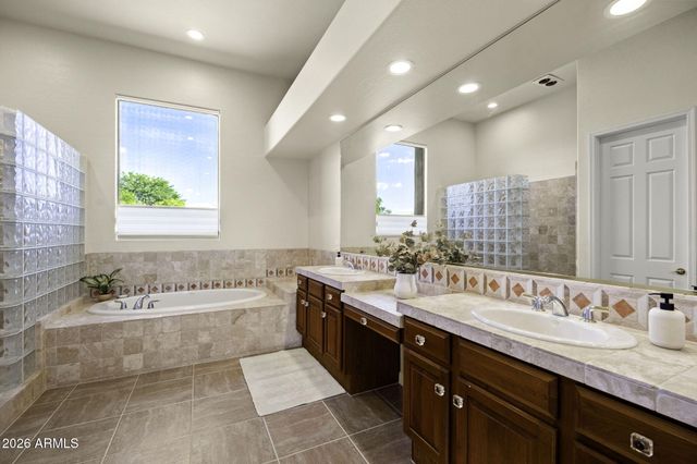 9812 E ROADRUNNER Drive, Scottsdale, AZ 85262