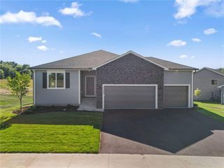 1125 Legacy Parkway, New Richmond, WI 54017