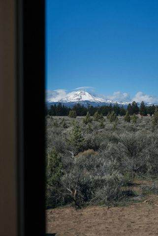 67135 Harrington Loop Road, Bend, OR 97703